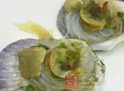 海鮮滿桌不嫌多